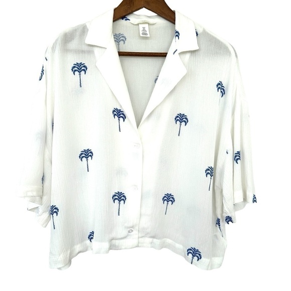 H&M  button down shirt, cropped & oversized, with dolman cut 3/4 sleeves - Picture 4 of 10